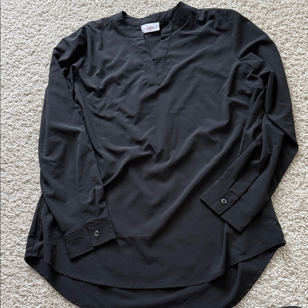 REI Women's Black Long-Sleeve Split V Button-Detail Shirt